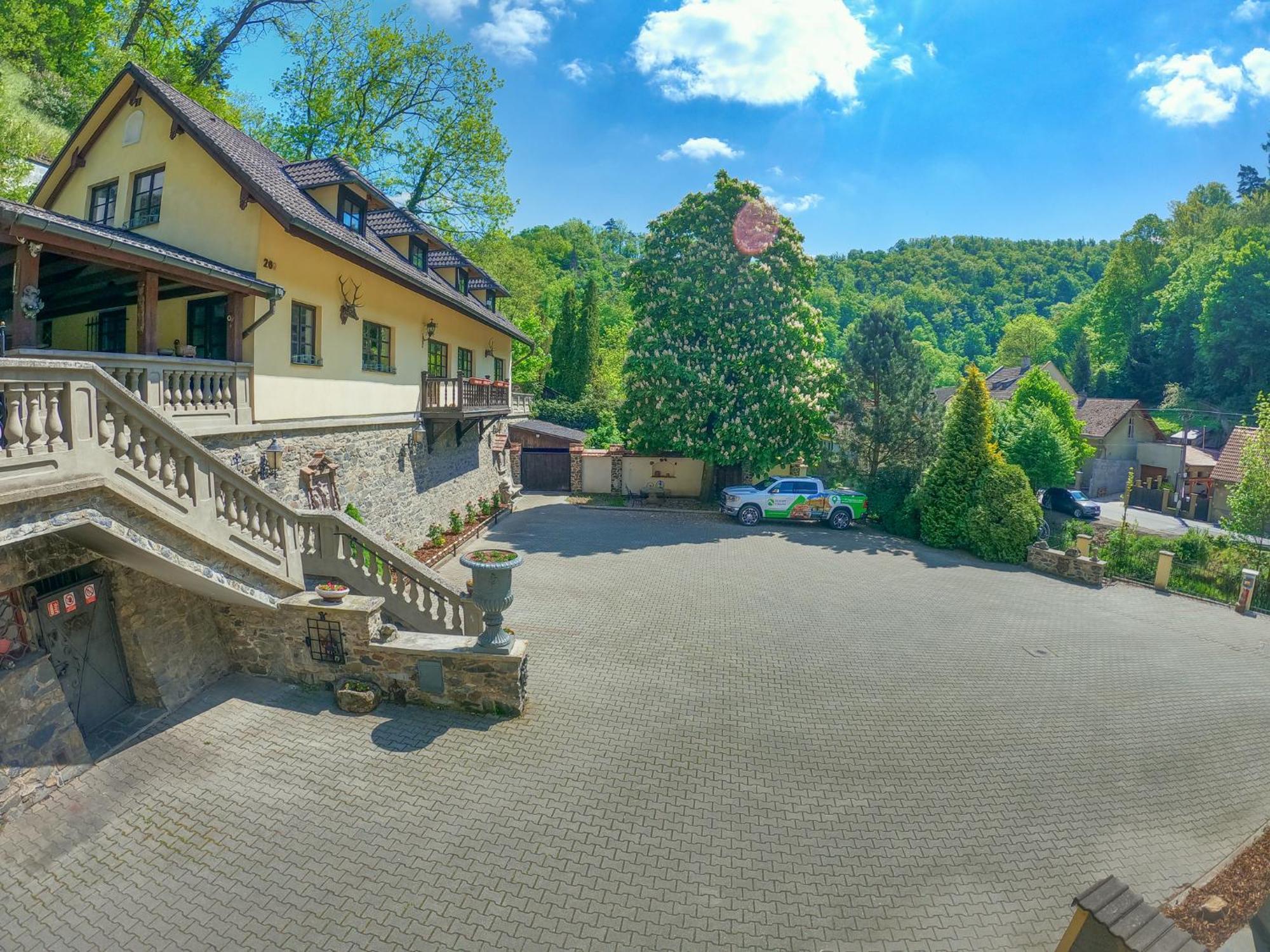 Resort U Jelena Кршивоклат Екстер'єр фото